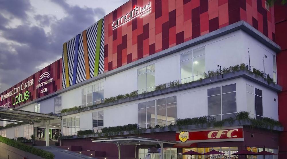 Amaris Hotel Ponorogo Экстерьер фото